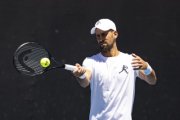 NOVAK DJOKOVIC practice session
